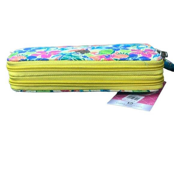 Tiffany Rose Women’s Multicolor tropical floral Quilted Cotton Wristlet OS - Picture 12 of 13